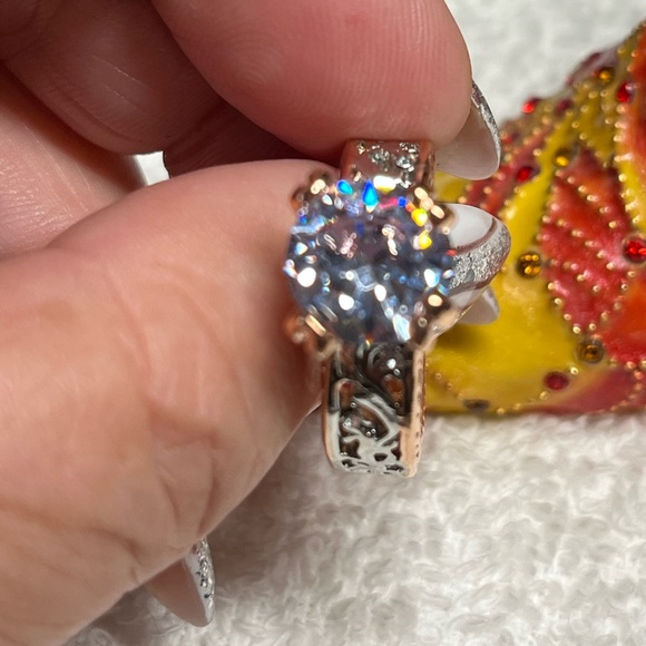 🍑Stunning rose gold chunky rhinestone ring -etched NWOT - Picture 6 of 10